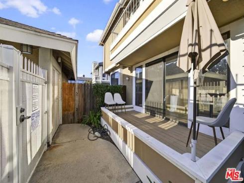 282 S Seneca  CI49  Circle, Anaheim, CA