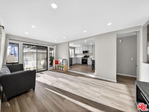 282 S Seneca  CI49  Circle, Anaheim, CA