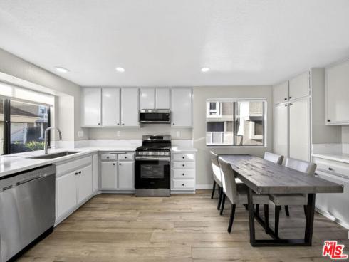 282 S Seneca  CI49  Circle, Anaheim, CA