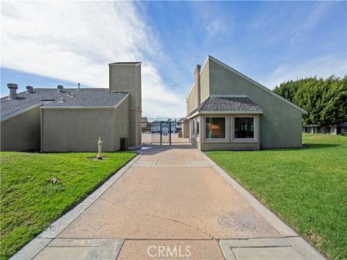 1381  S Walnut  2008  Street, Anaheim, CA