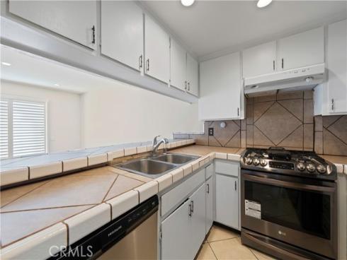 1381  S Walnut  2008  Street, Anaheim, CA