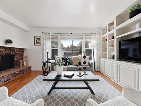 537 S Priscilla , Anaheim, CA