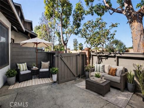 1955 W Clipper  , Anaheim, CA