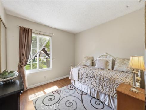 1817 E Alcove  , Anaheim, CA