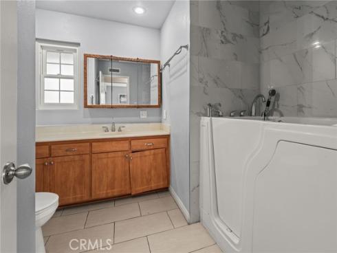 2750 E Diana   Avenue, Anaheim, CA