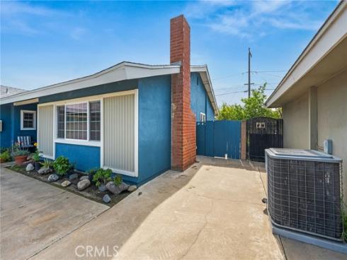 2750 E Diana   Avenue, Anaheim, CA