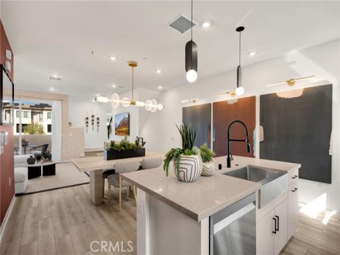 101 S Laxore  203  Street, Anaheim, CA