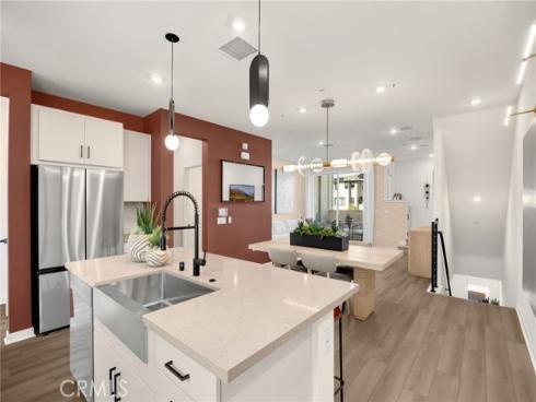 101 S Laxore  203  Street, Anaheim, CA