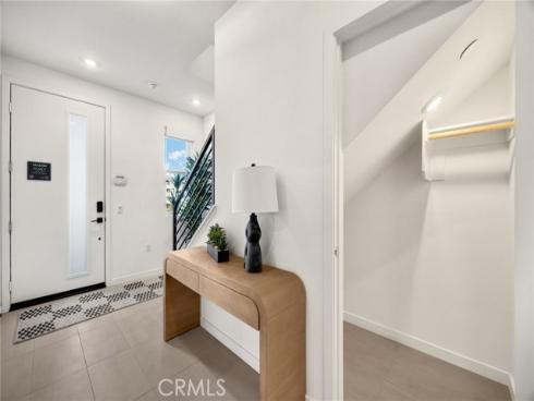 101 S Laxore  203  Street, Anaheim, CA