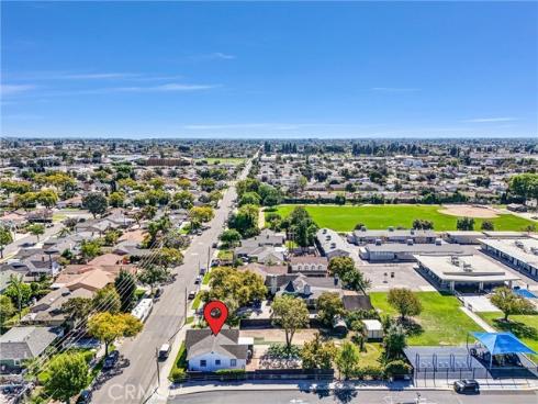 643 S. Nutwood Street