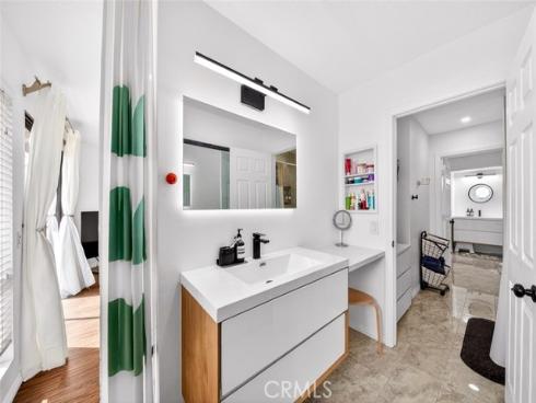 102 S Seneca  CI2 , Anaheim, CA