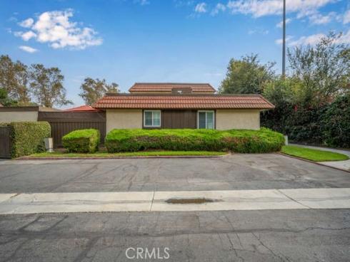 2697 W Parkside Lane  , Anaheim, CA