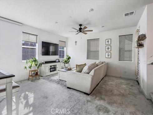 1028 N Anaheim  9  Boulevard, Anaheim, CA