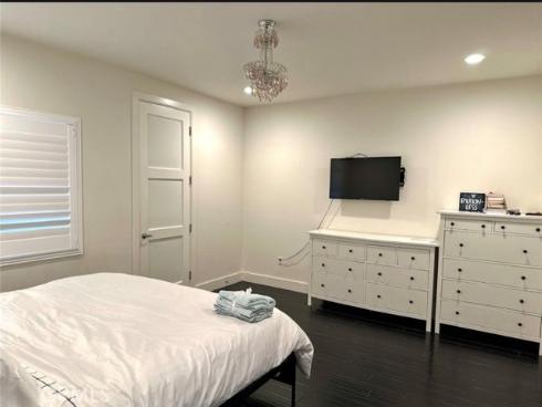 646 S Courson   Drive, Anaheim, CA