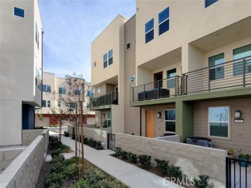 1673  W. Lincoln  102  Avenue, Anaheim, CA