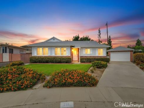 211 S Date  , Anaheim, CA