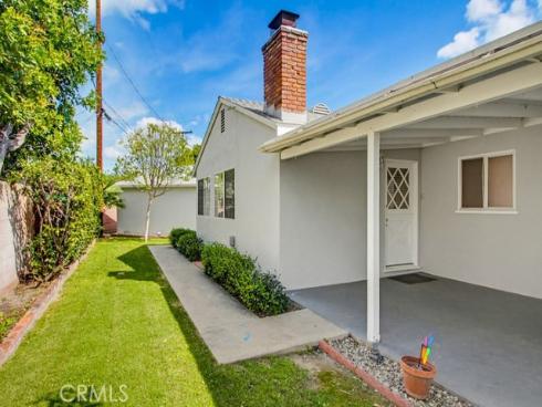 211 S Date  , Anaheim, CA