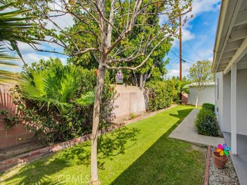 211 S Date  , Anaheim, CA