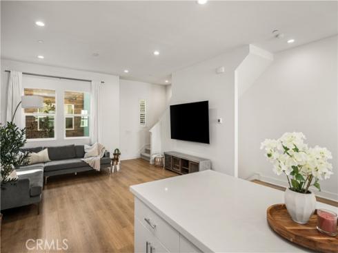 935 E Mason  52  Lane, Anaheim, CA