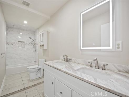 801 S Roanne  , Anaheim, CA