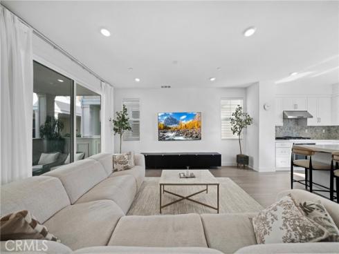 1090  North Anaheim  1  Boulevard, Anaheim, CA