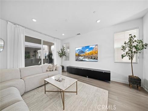 1090  North Anaheim  1  Boulevard, Anaheim, CA