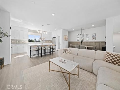 1090  North Anaheim  1  Boulevard, Anaheim, CA