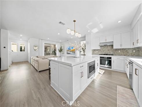 1090  North Anaheim  1  Boulevard, Anaheim, CA