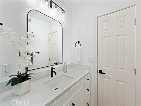 945 N Summer  , Anaheim, CA