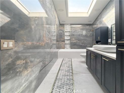 2906 W Ravenswood  , Anaheim, CA