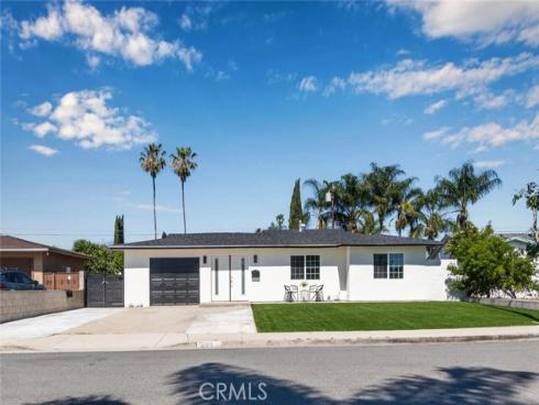 223  West Simmons Avenue  , Anaheim, CA