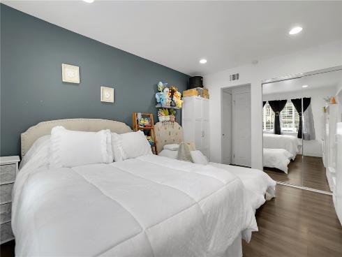 1795 W Glenoaks   Avenue, Anaheim, CA