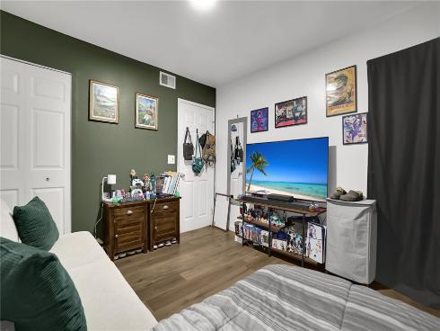 1795 W Glenoaks   Avenue, Anaheim, CA