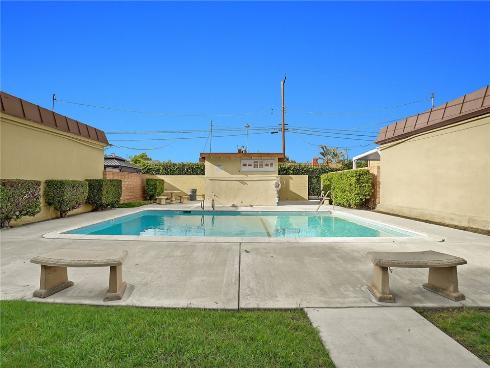 1795 W Glenoaks   Avenue, Anaheim, CA