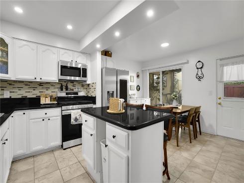 1795 W Glenoaks   Avenue, Anaheim, CA