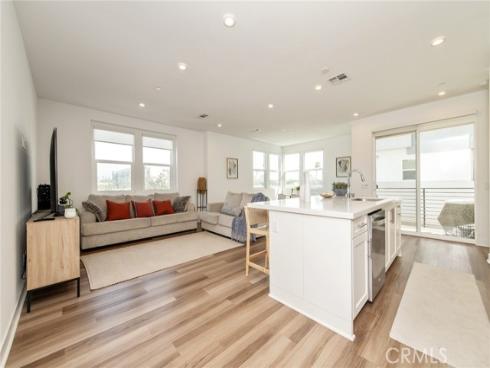 1515  W Bushell St  , Anaheim, CA