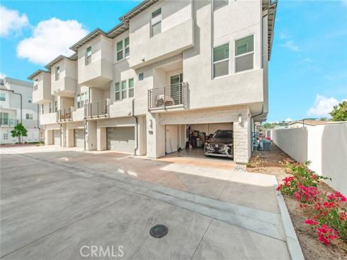 1515  W Bushell St  , Anaheim, CA