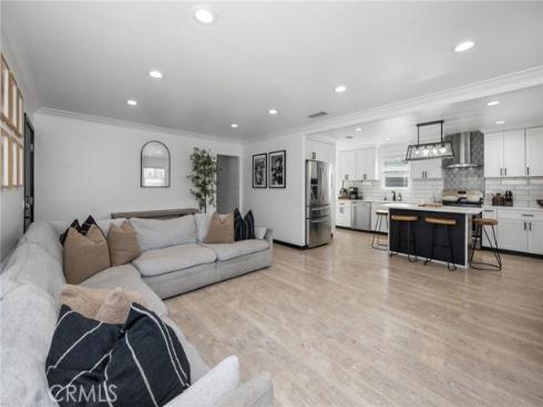 2780 W Stanley  , Anaheim, CA