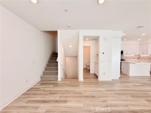 1677 W Lincoln  103 , Anaheim, CA