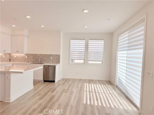 1677 W Lincoln  103 , Anaheim, CA