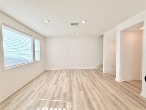 1677 W Lincoln  103 , Anaheim, CA