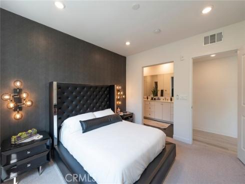 1867 S Union  64 , Anaheim, CA