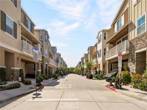 390  N Bellarose Way  , Anaheim, CA