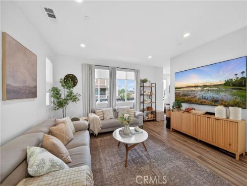 390  N Bellarose Way  , Anaheim, CA