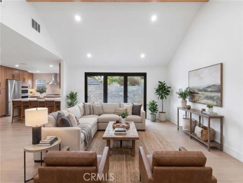 615 S Hazelwood  , Anaheim, CA