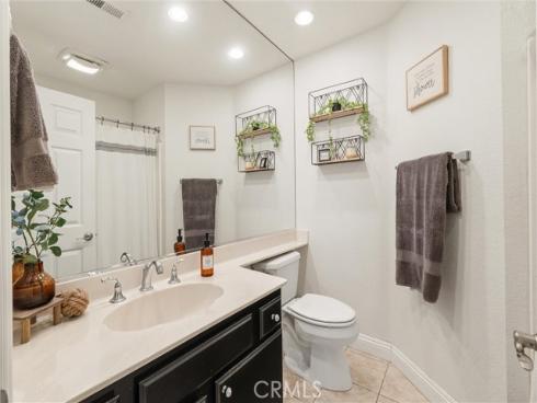 3525 W Greentree  G  Circle, Anaheim, CA