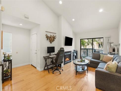 3525 W Greentree  G  Circle, Anaheim, CA