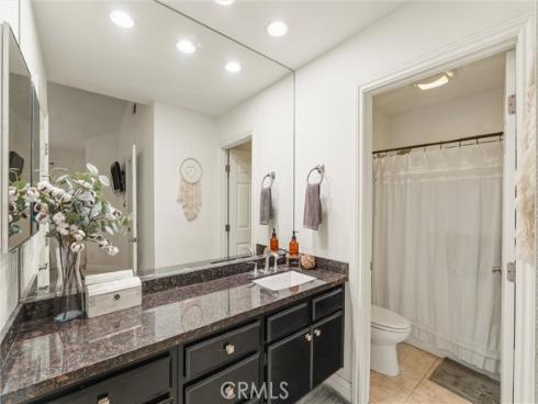 3525 W Greentree  G  Circle, Anaheim, CA