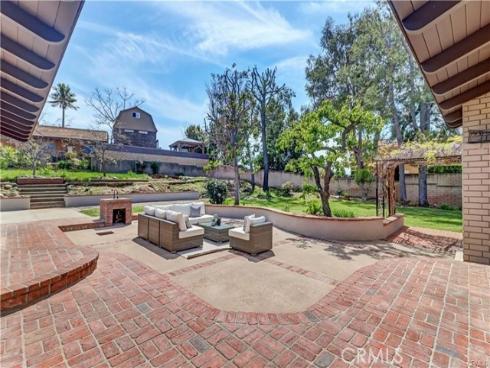 281 S Willdan  , Anaheim, CA