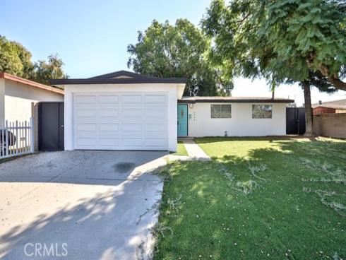 2540 W Picadilly  , Anaheim, CA